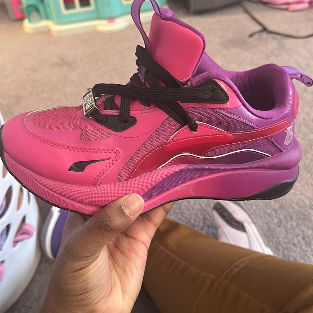 Selling kids Puma BRATZ Edition these come in a size 4.5C